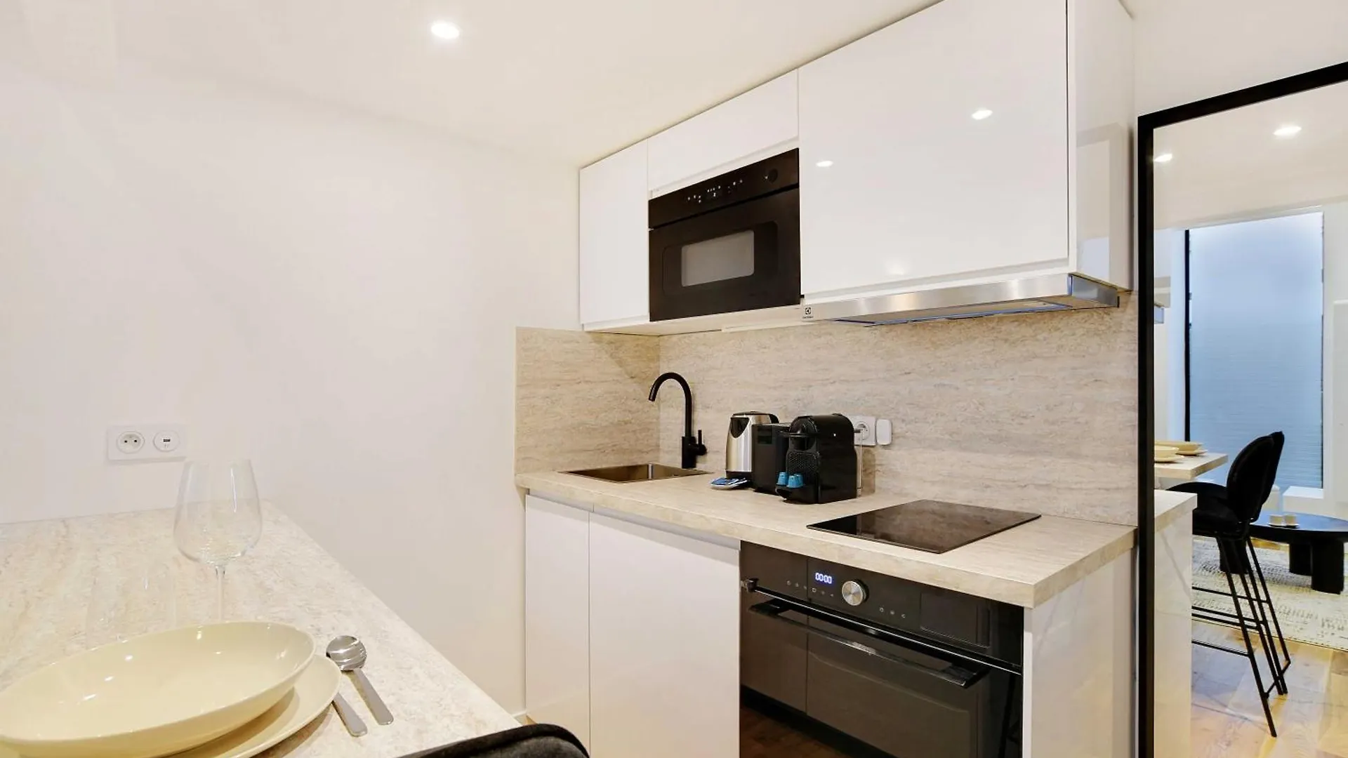 פריז Magnificent Apartment - 1Br-4P - Place Des Vosges 0*,  צרפת